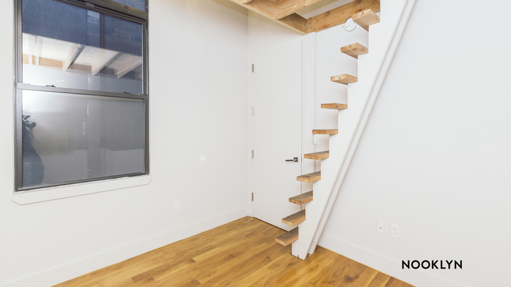 372 Kosciuszko St 11221 - Photo 1