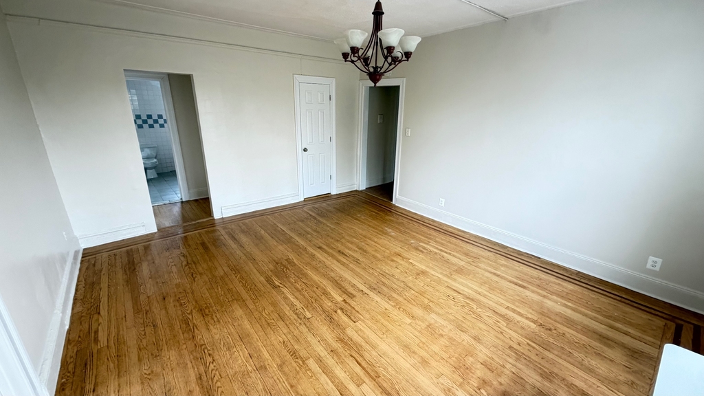160-4 Sanford Avenue - Photo 11