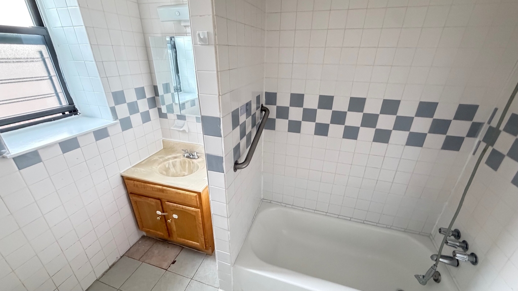 160-4 Sanford Avenue - Photo 16