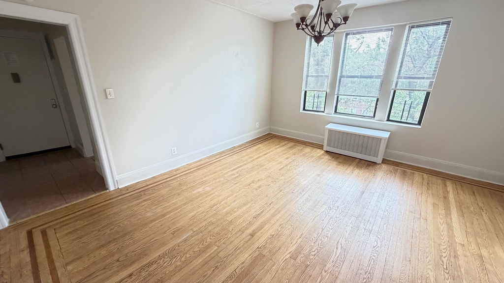 160-4 Sanford Avenue - Photo 9