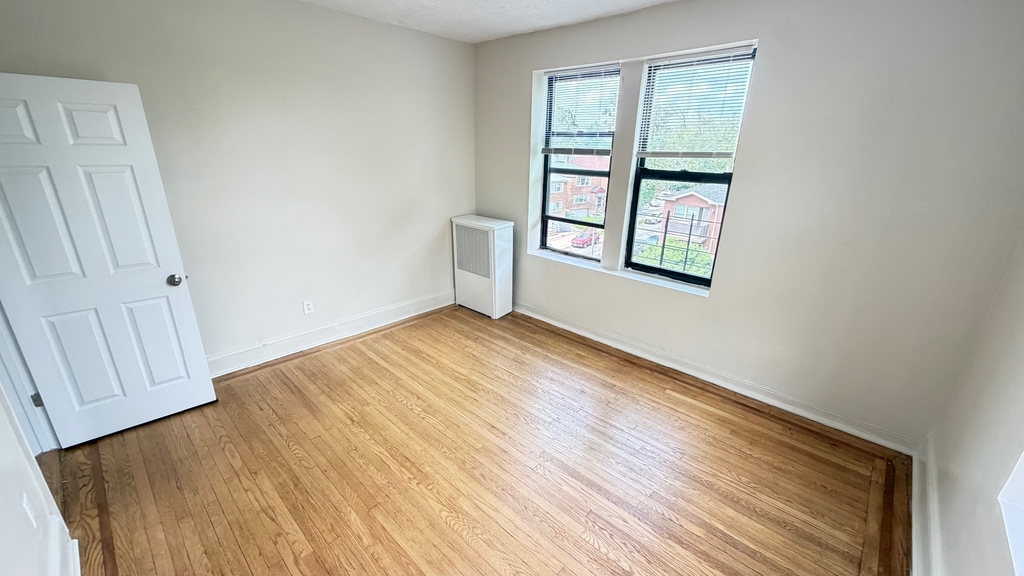 160-4 Sanford Avenue - Photo 19