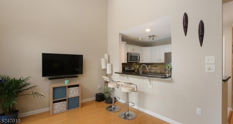 107 Donato Cir - Photo 2