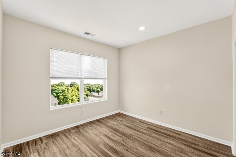 62 W Main St - Photo 16