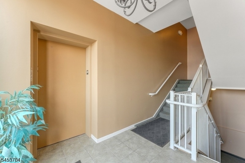 62 W Main St - Photo 19
