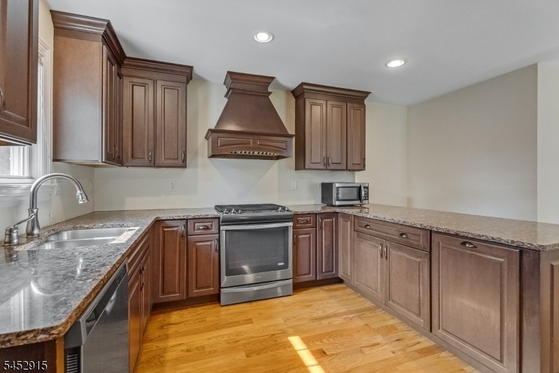 51 Summit Ave, Unit A - Photo 8