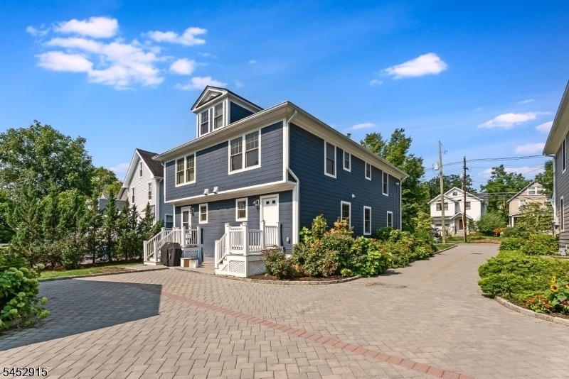 51 Summit Ave, Unit A - Photo 23