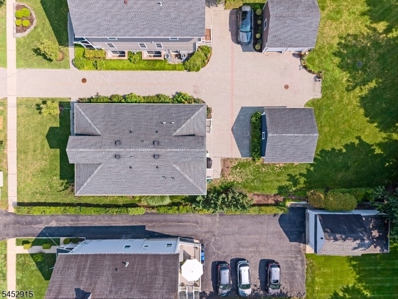 51 Summit Ave, Unit A - Photo 32