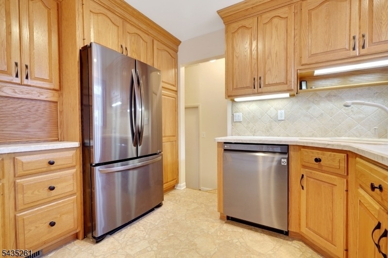 78 Vones Ln - Photo 3