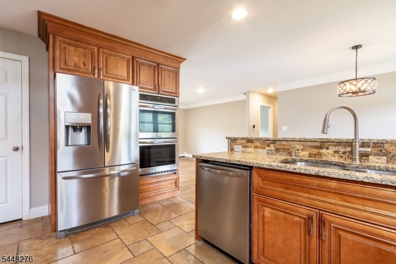 7 Bari Dr - Photo 12