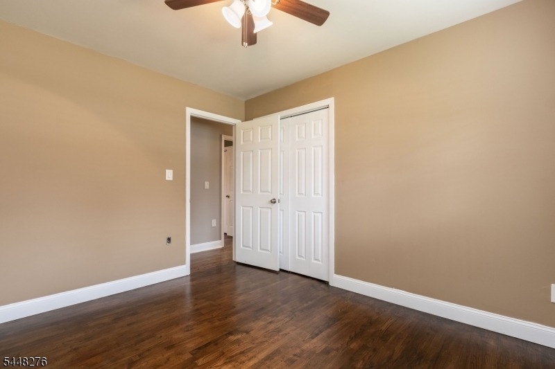 7 Bari Dr - Photo 19