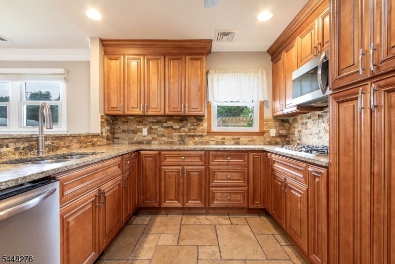 7 Bari Dr - Photo 9
