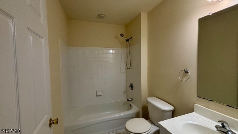 12 Spencer St - Photo 17