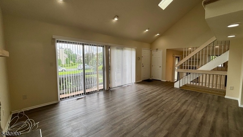 12 Spencer St - Photo 3