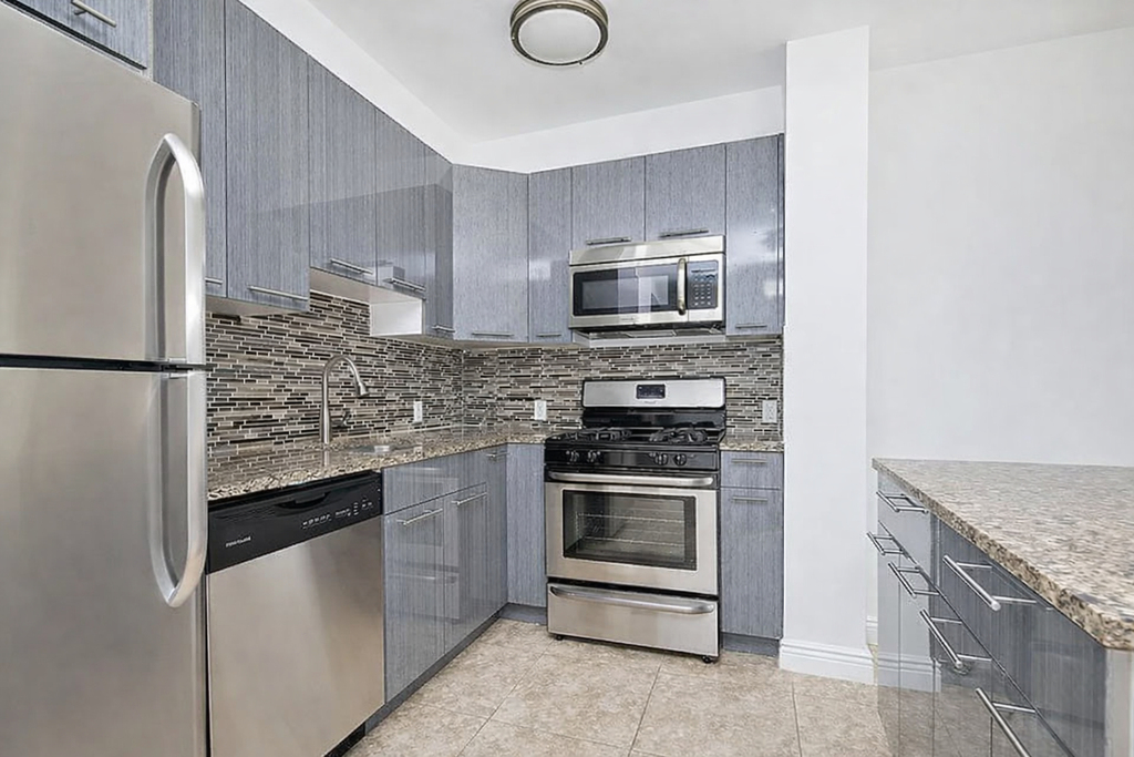 3440 Guider Avenue - Photo 2