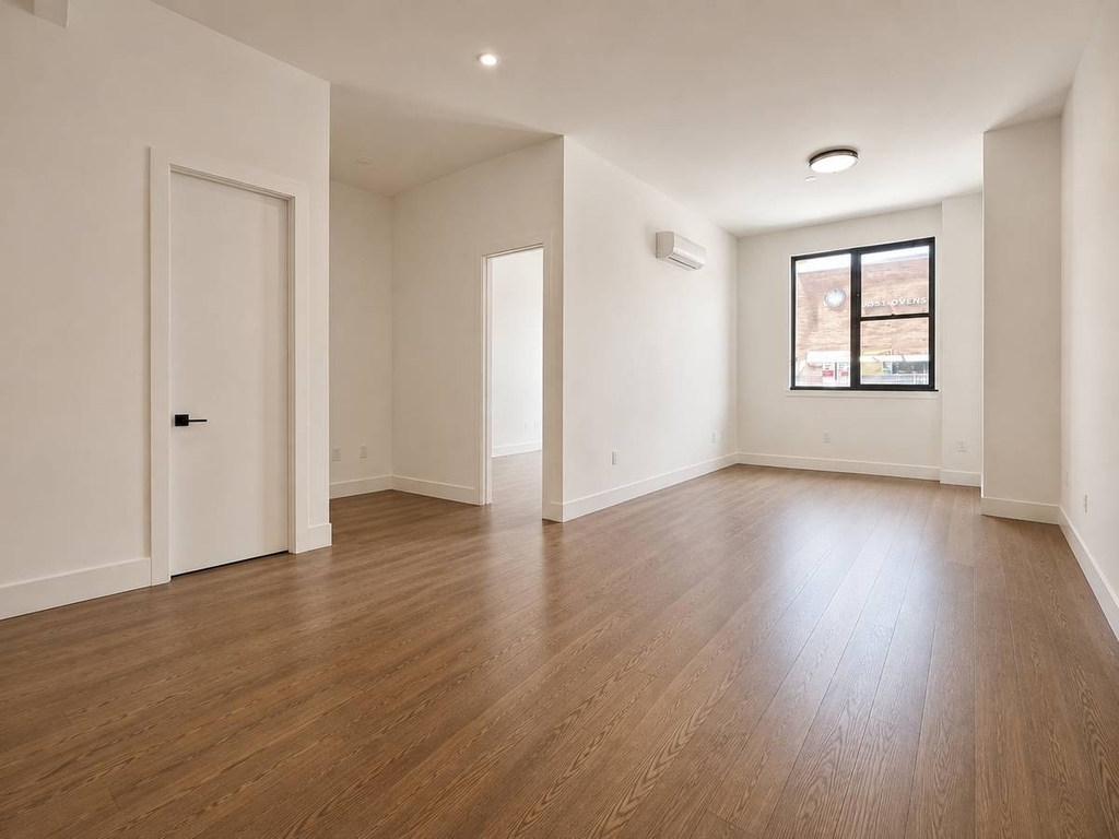 61 Malcolm X Blvd - Photo 2