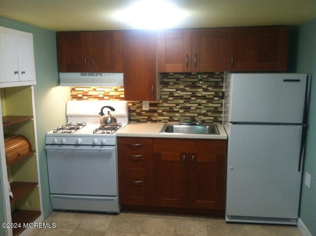 421 1st Avenue - Photo 16