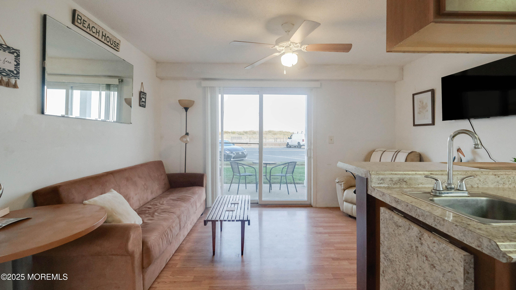100 Ocean Avenue N - Photo 3