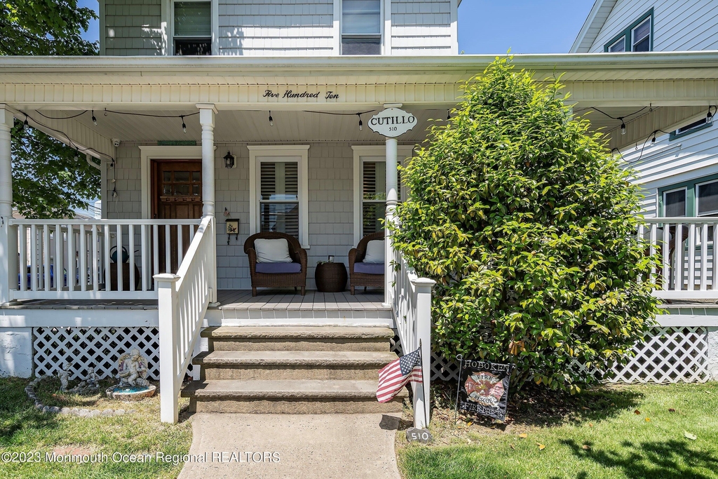 510 Garfield Avenue - Photo 1