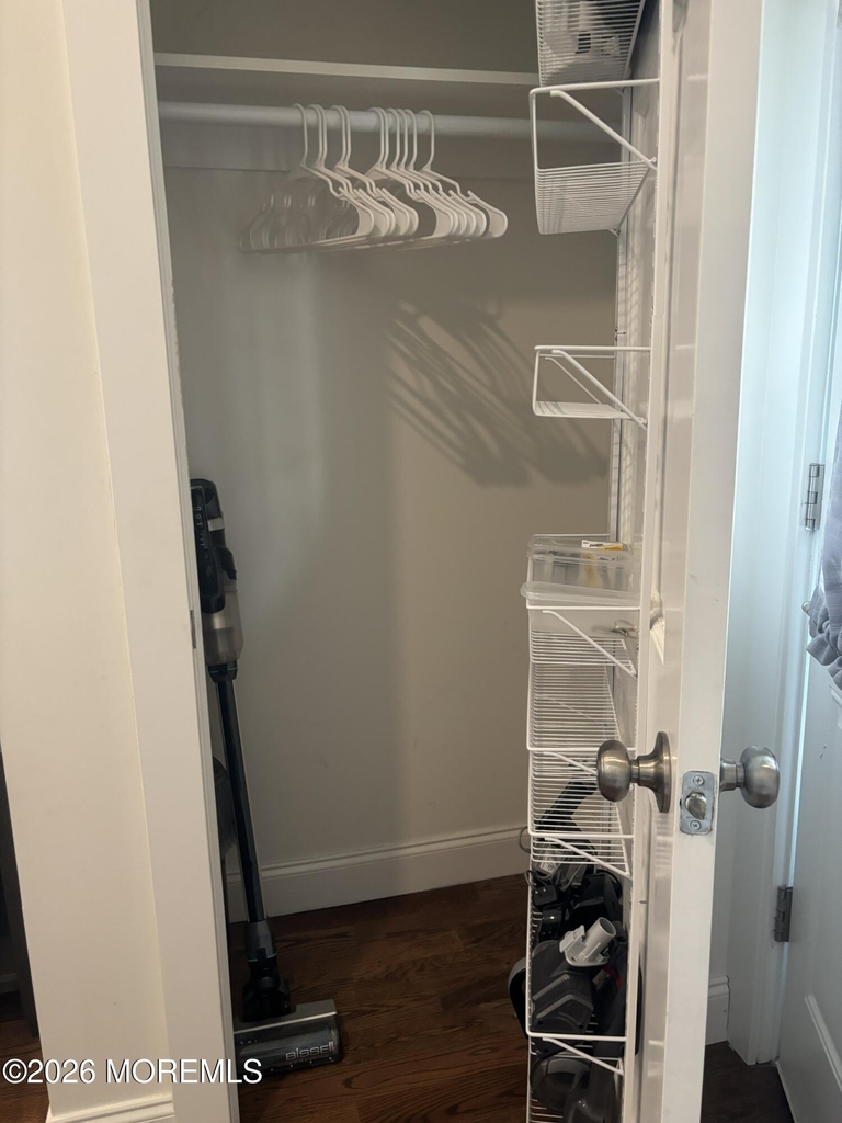 606 Hammond Avenue - Photo 12