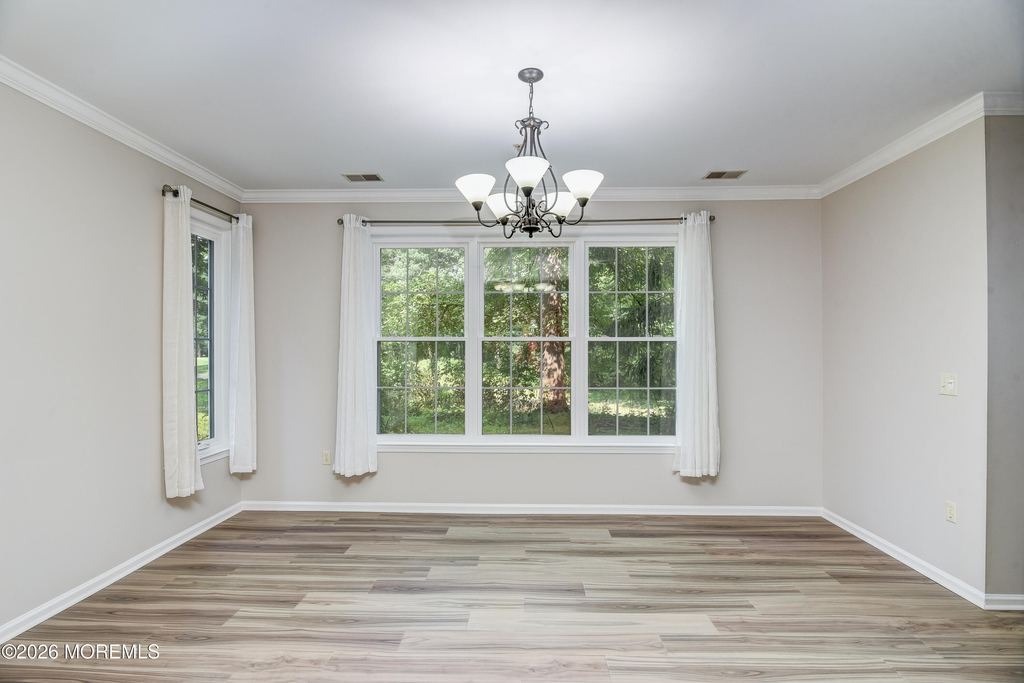 574 Saint Andrews Place - Photo 13