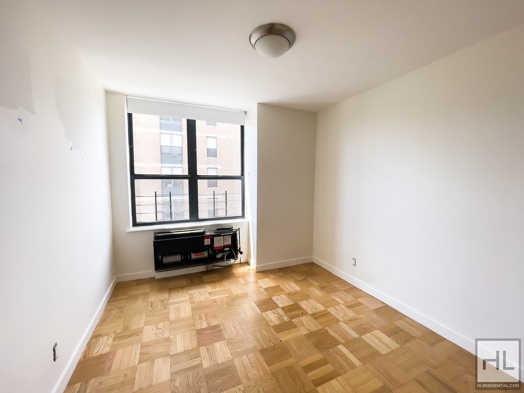 West 87th Street - Photo 1