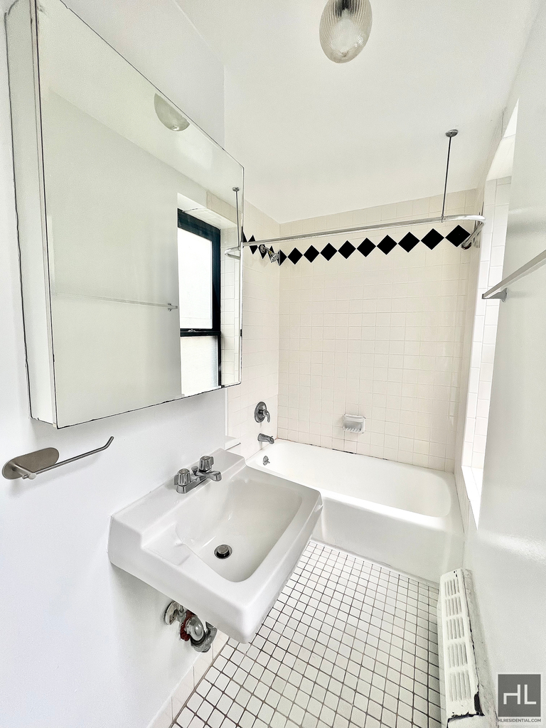 East 80 Street - Photo 0