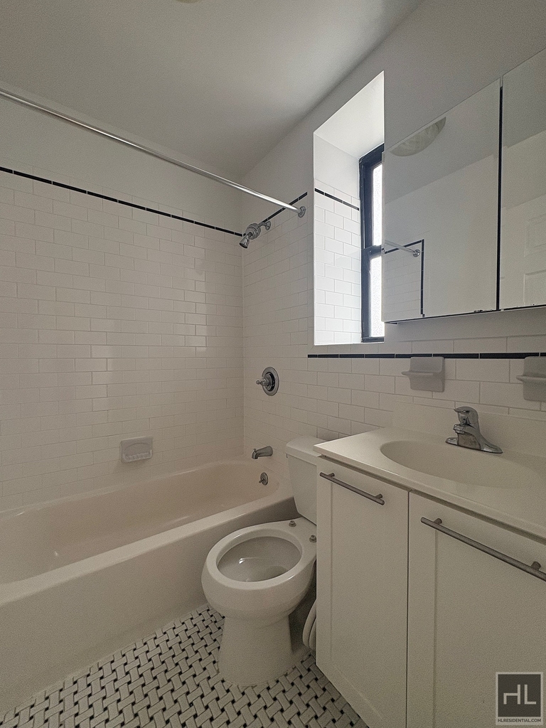 West 72 Street - Photo 4