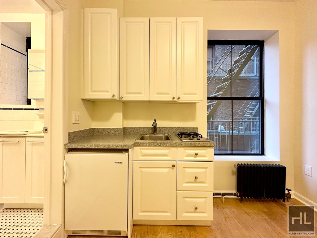 West 72 Street - Photo 2