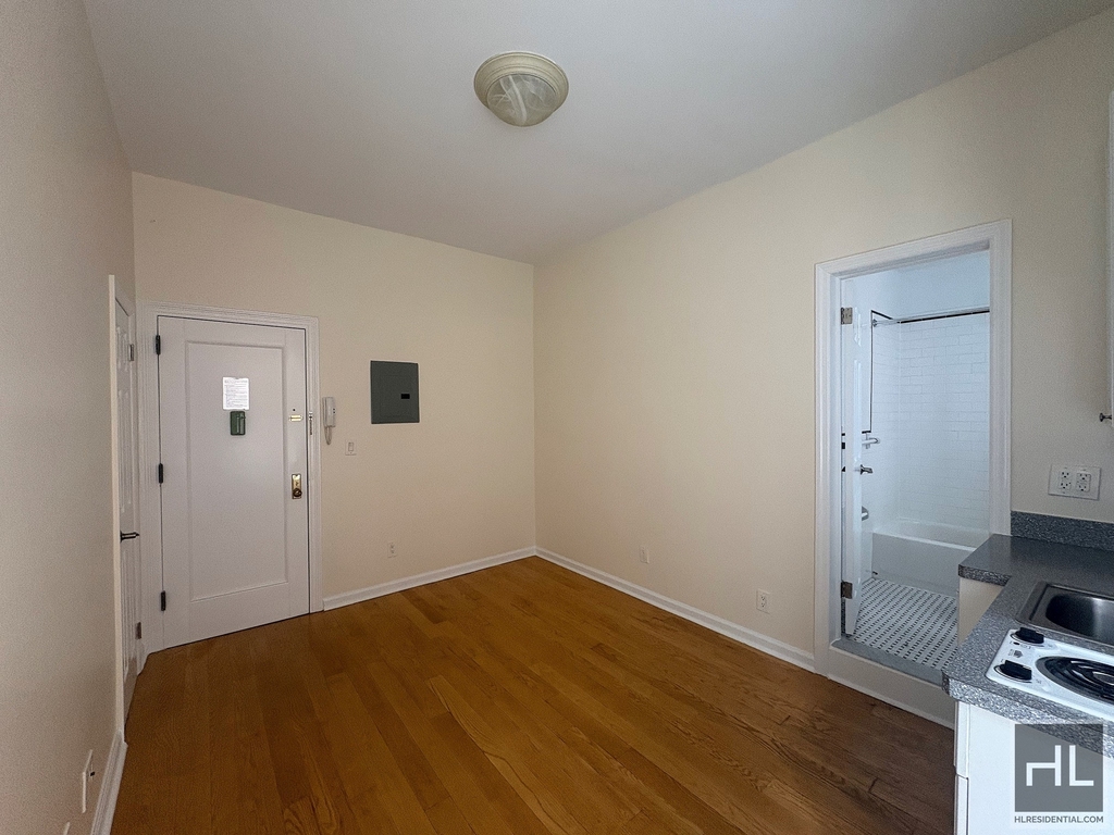 West 72 Street - Photo 2