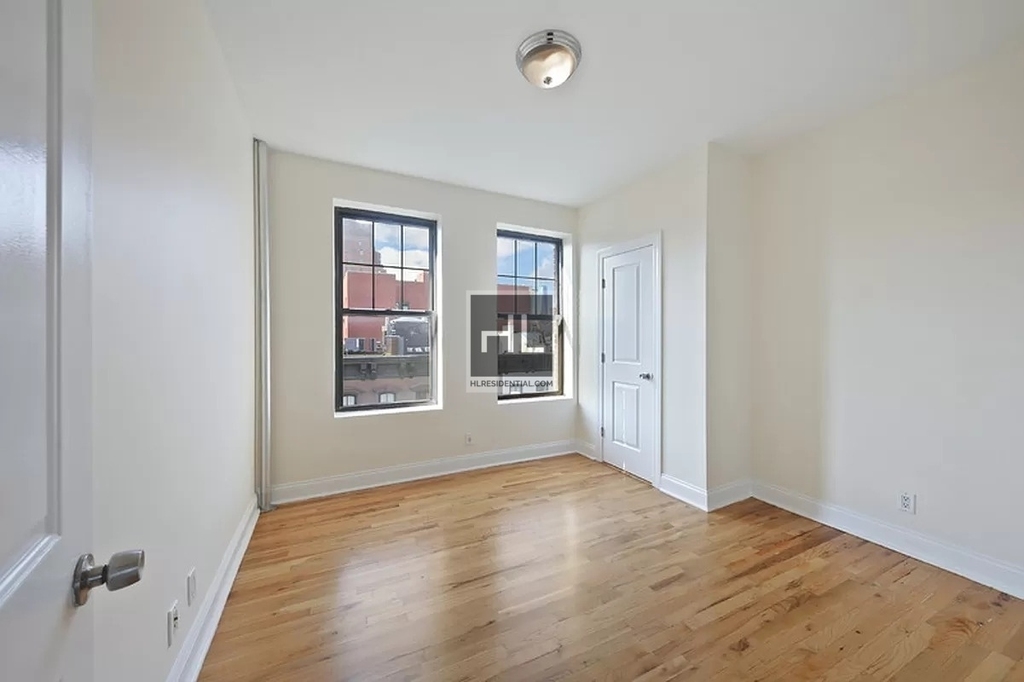 West 11th Street - Photo 1