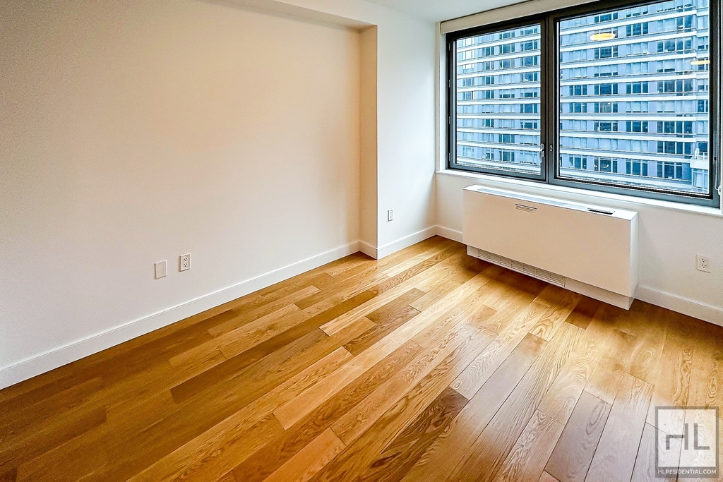 West 57th Street - Photo 1