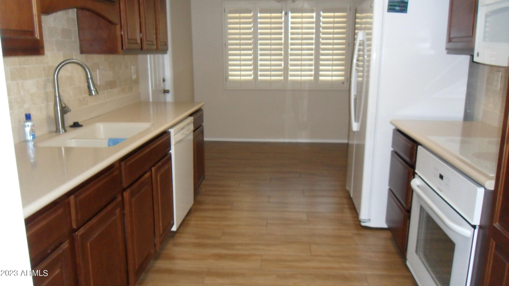 16209 N Desert Holly Drive - Photo 7