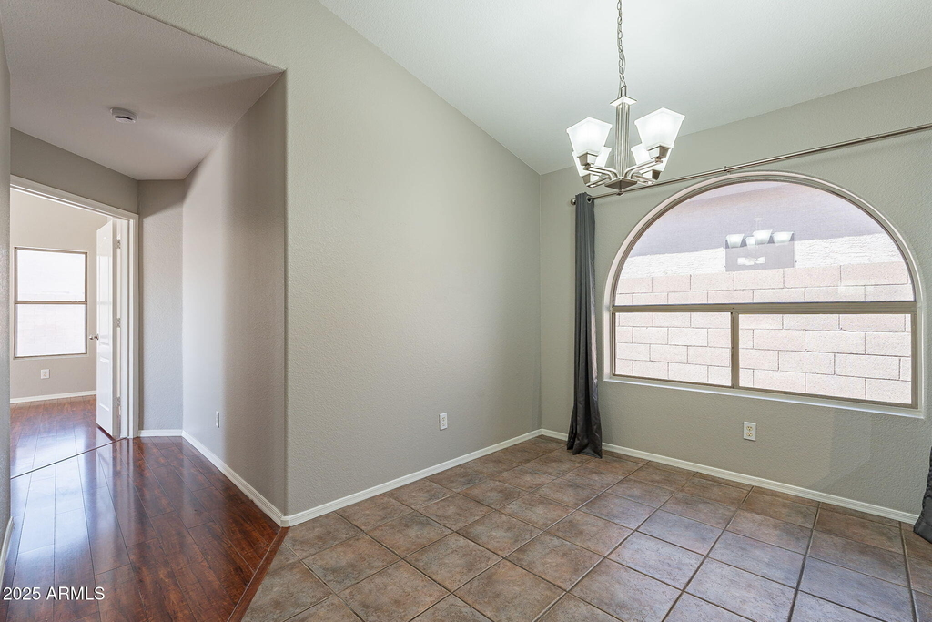 491 E Devon Drive - Photo 6