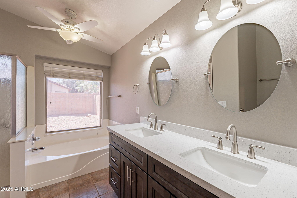 491 E Devon Drive - Photo 17