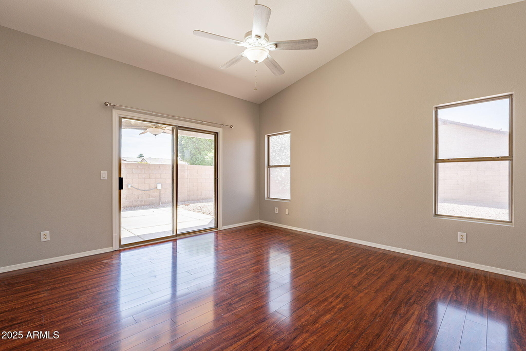 491 E Devon Drive - Photo 13