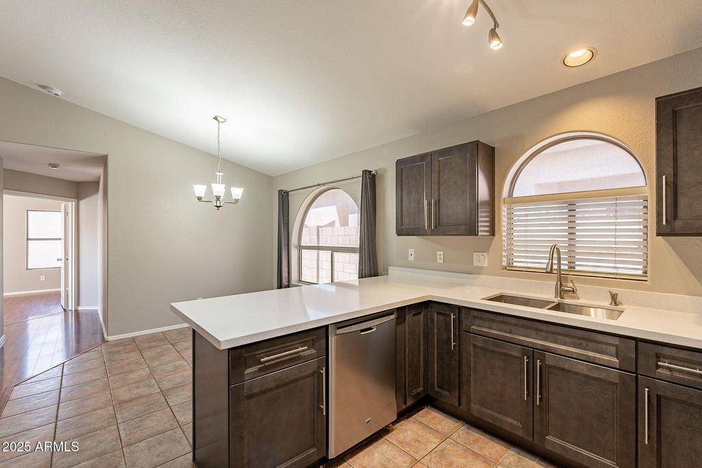 491 E Devon Drive - Photo 8