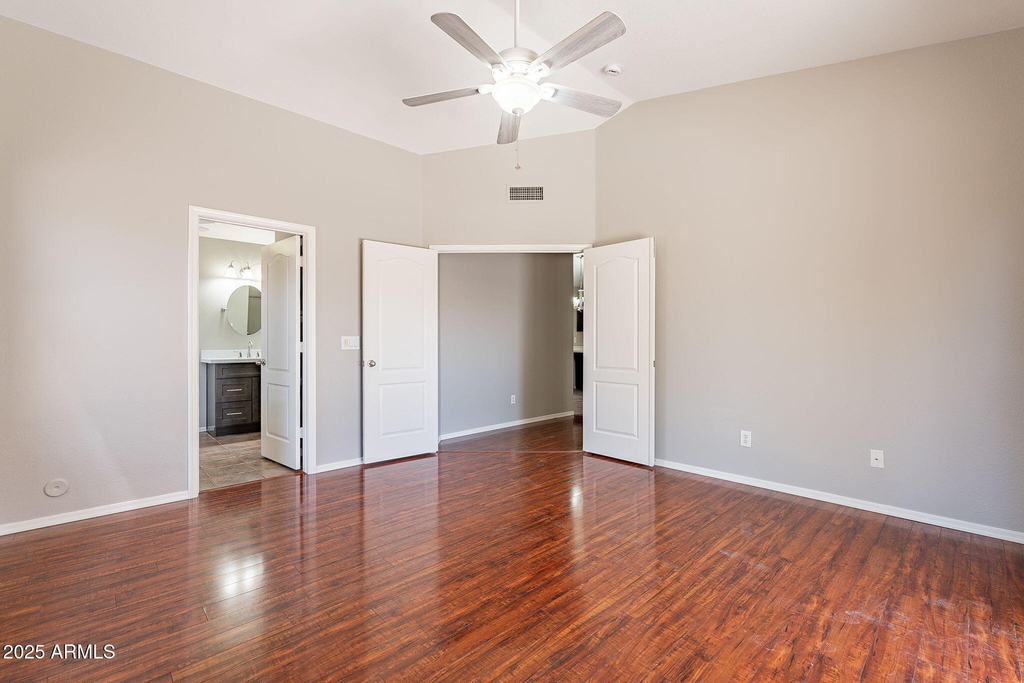 491 E Devon Drive - Photo 14