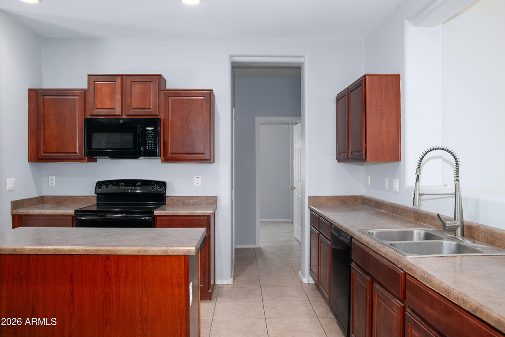 42969 W Elizabeth Avenue - Photo 2