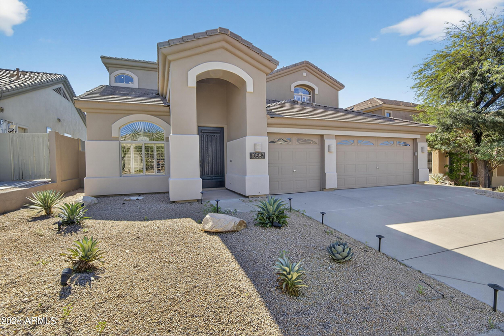 10587 E Sheena Drive - Photo 1