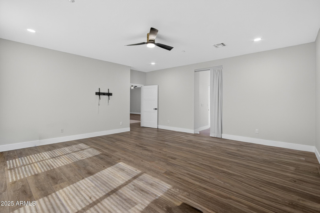 10587 E Sheena Drive - Photo 28