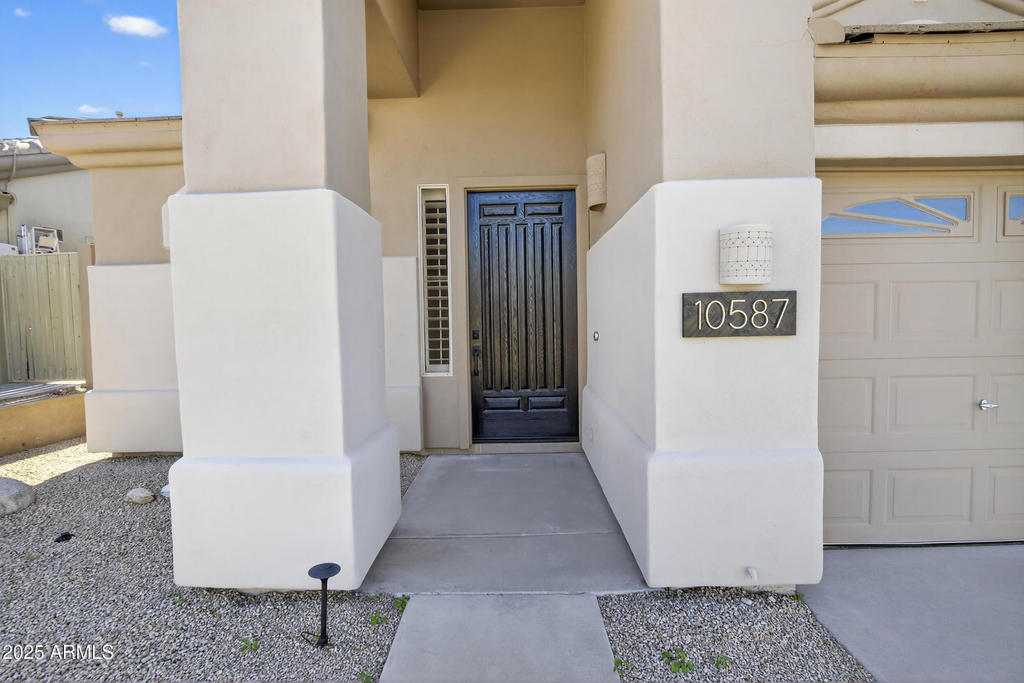 10587 E Sheena Drive - Photo 5