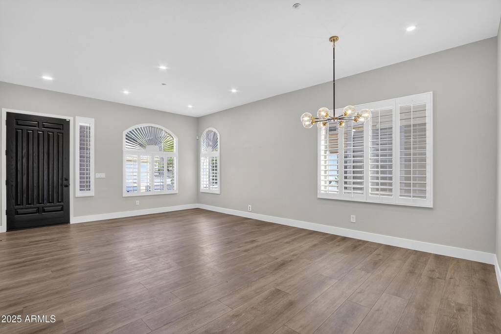 10587 E Sheena Drive - Photo 9