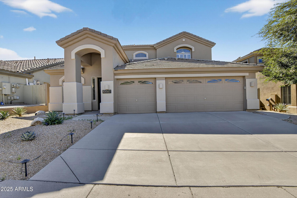10587 E Sheena Drive - Photo 2