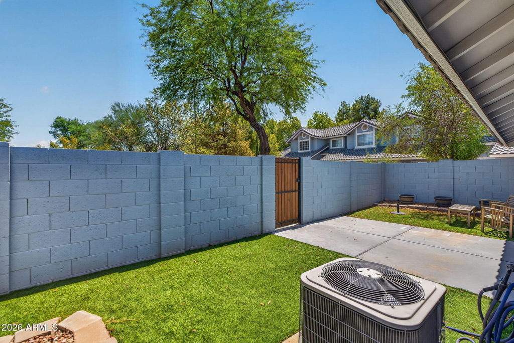 860 N Mcqueen Road - Photo 29