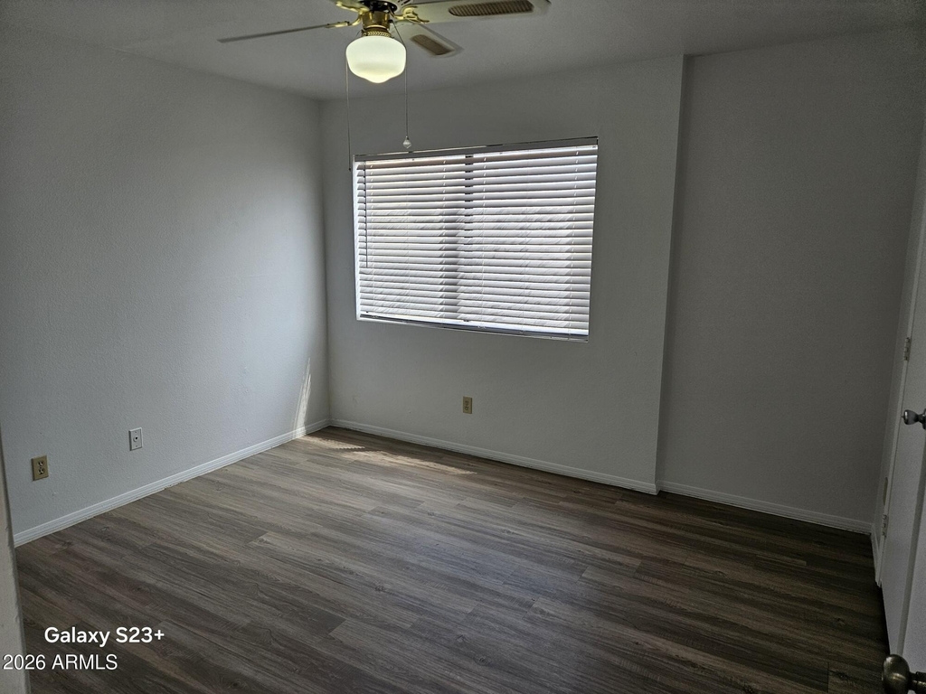 707 W 13th Street - Photo 14
