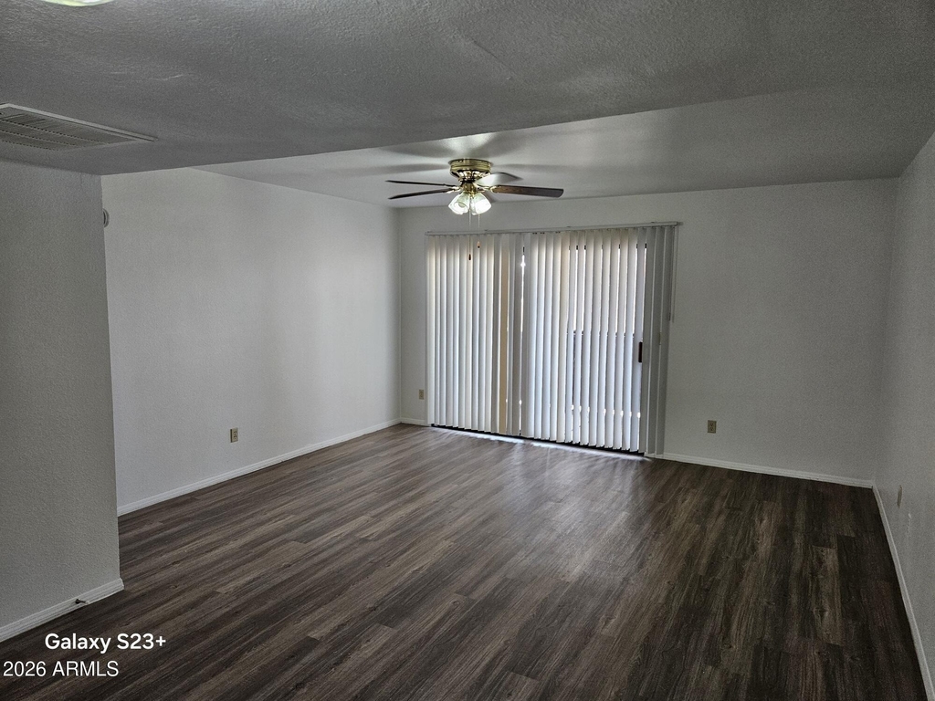 707 W 13th Street - Photo 5