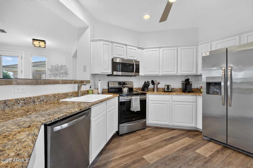 15221 N Clubgate Drive - Photo 3