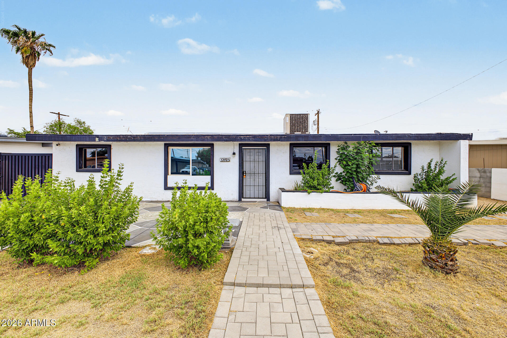 3815 N 50th Drive - Photo 1