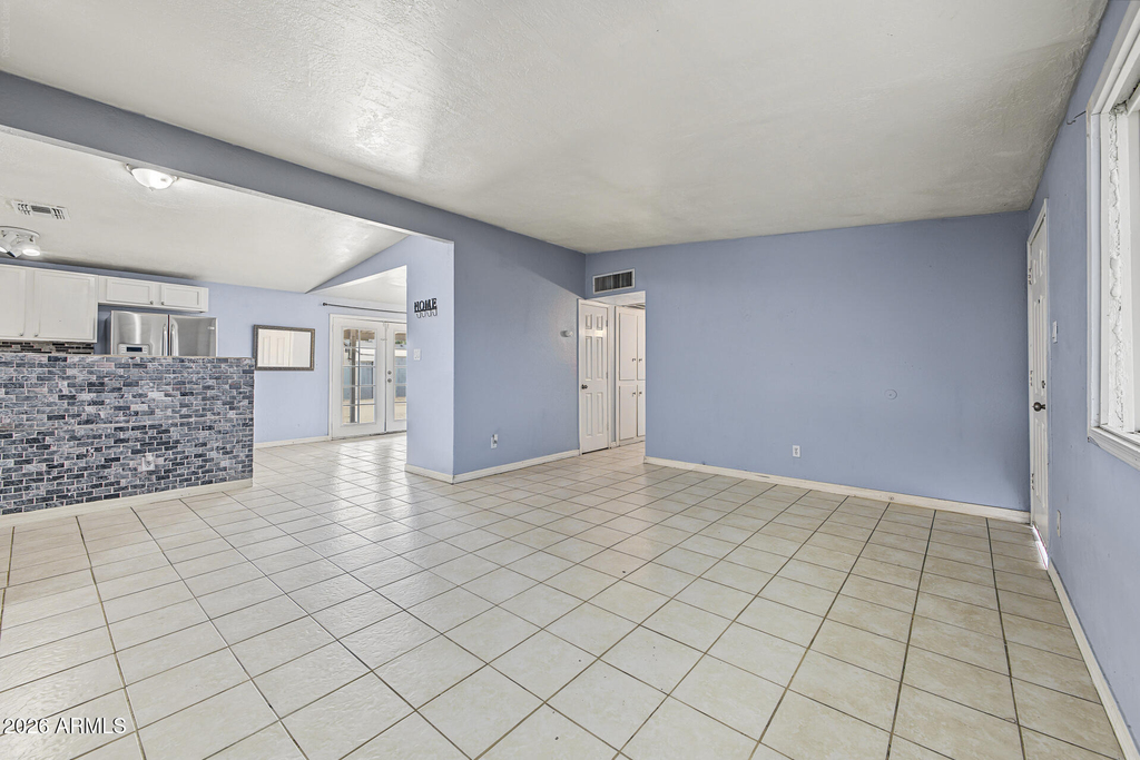 3815 N 50th Drive - Photo 7