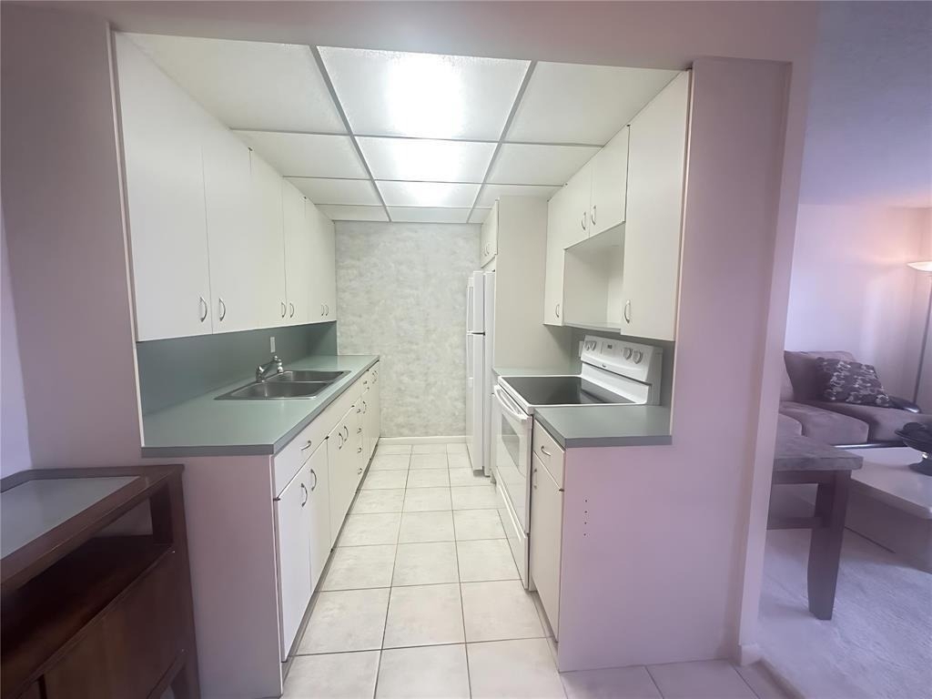 4037 Harwood D - Photo 5